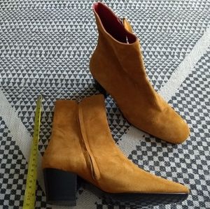 DORATEYMUR Droop Nose boots Size EU 38 suede